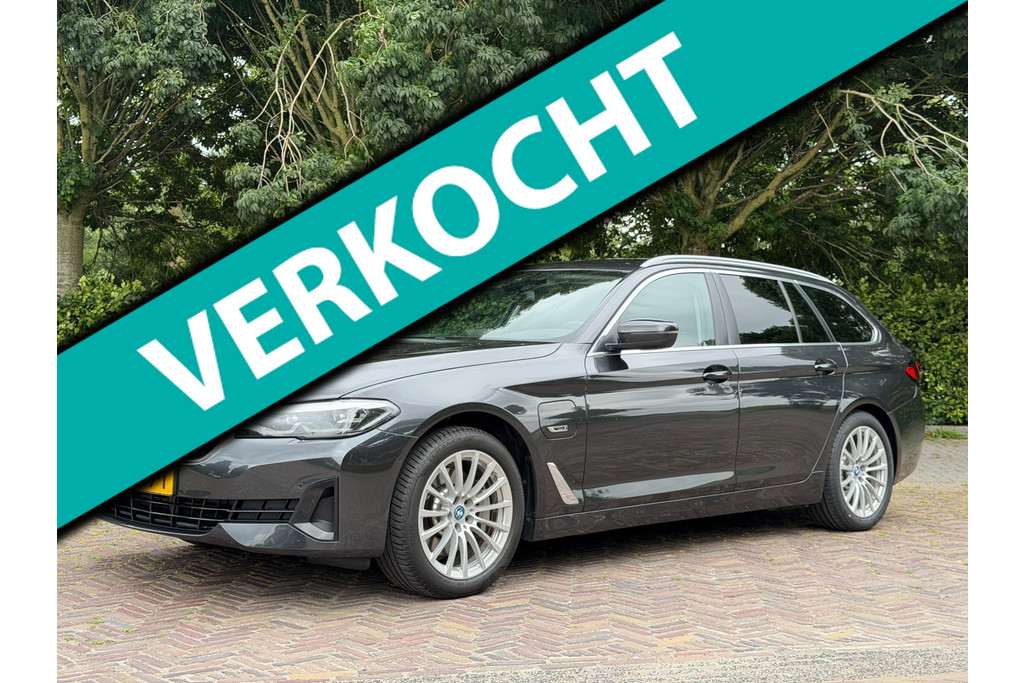 BMW 5 Serie Touring 530e Bus.Ed. Plus, Trekhaak, Camera, Leder, CarPlay, LED, Sfeerverlichting 54127971-0.jpg | Signatuur Auto