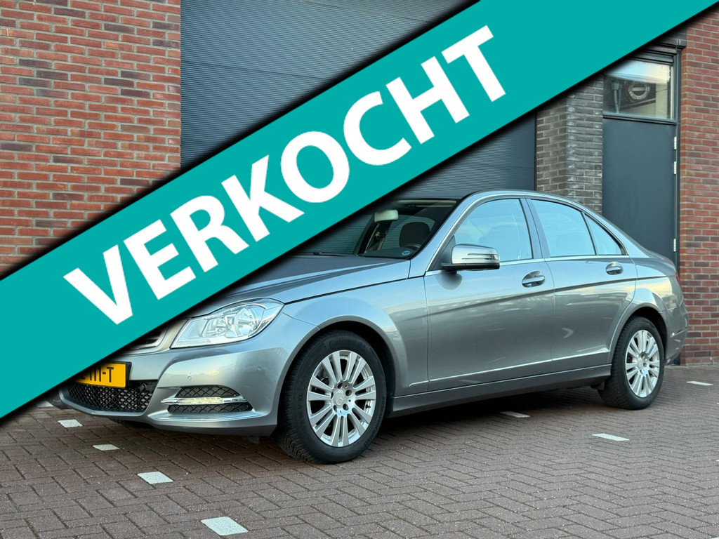 Mercedes-Benz C-Klasse 180 Prestige Elegance | Automaat | Xenon | Parkeersensoren | Cruise Control | Stoelverwarming 49309919-0.jpg | Signatuur Auto