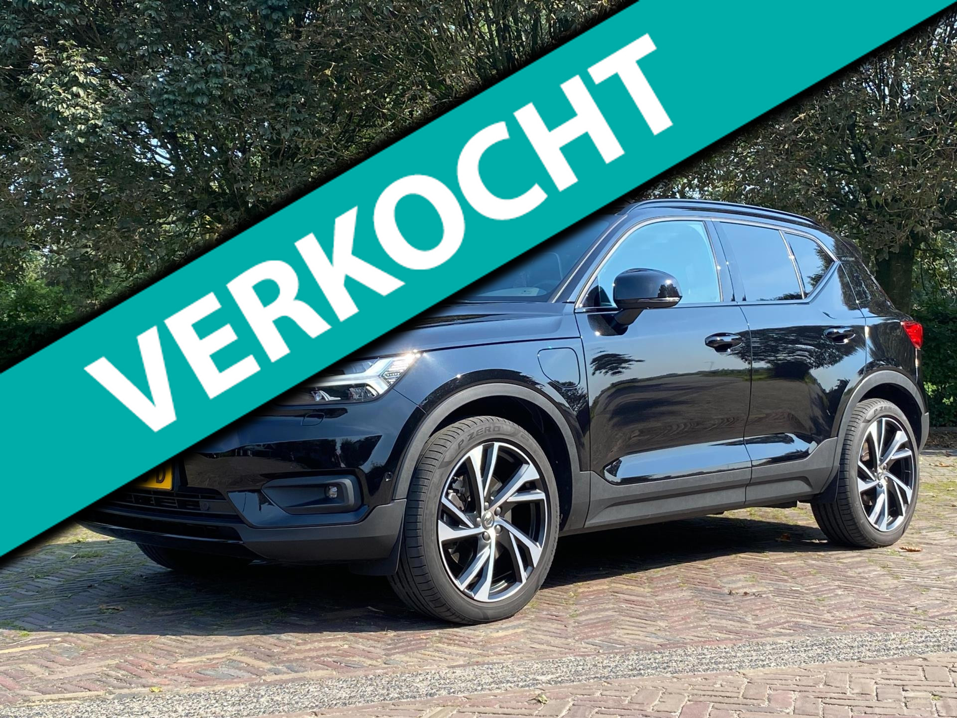 Volvo XC40 1.5 T5 Recharge R-Design | H/K | Pano | 360 | Trekhaak | 20" LMV 50326906-0.jpg | Signatuur Auto