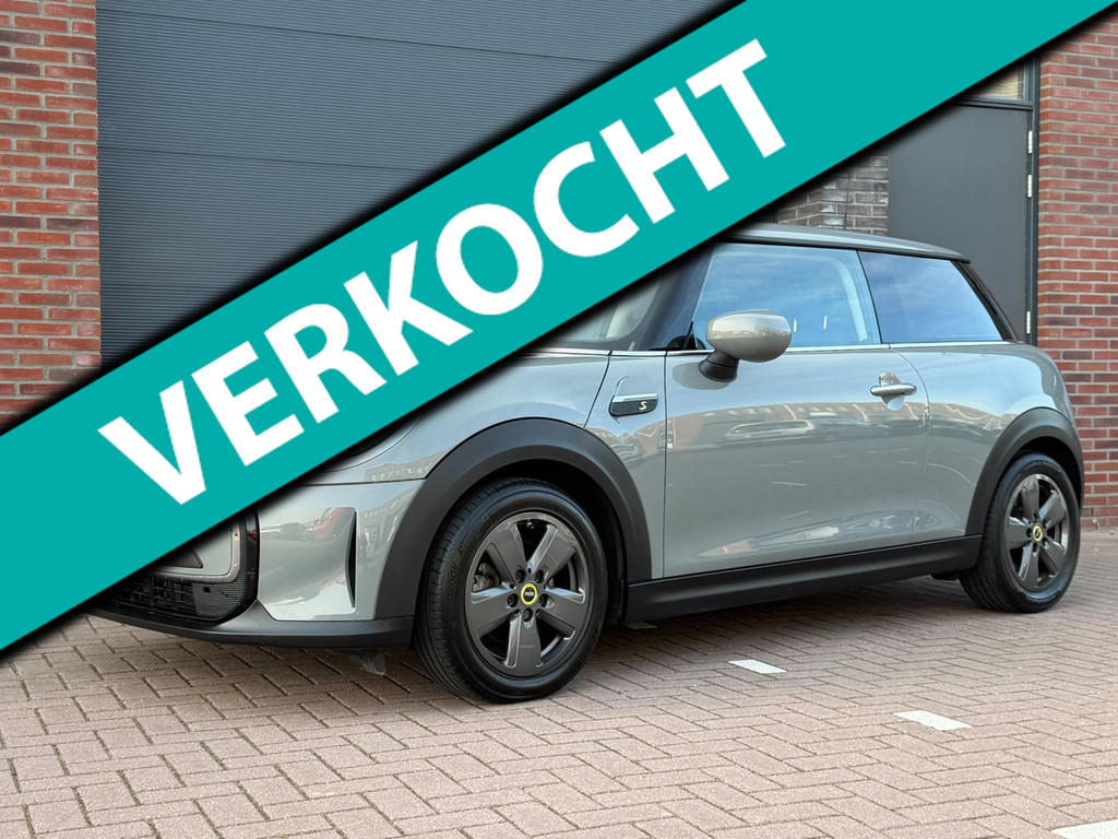 MINI Cooper E 33 kWh |SOH 95% | Navi | CarPlay | Privacy Glass | Union Jack achterlichten 51435357-0.jpg | Signatuur Auto